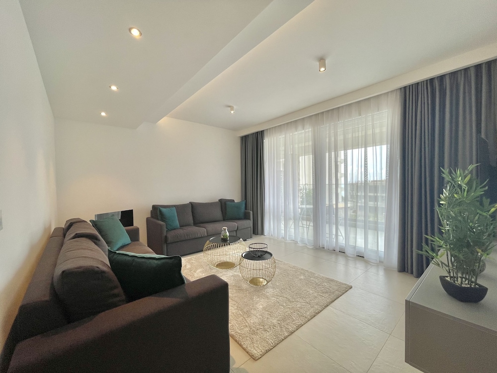 Family Apartment photo 1