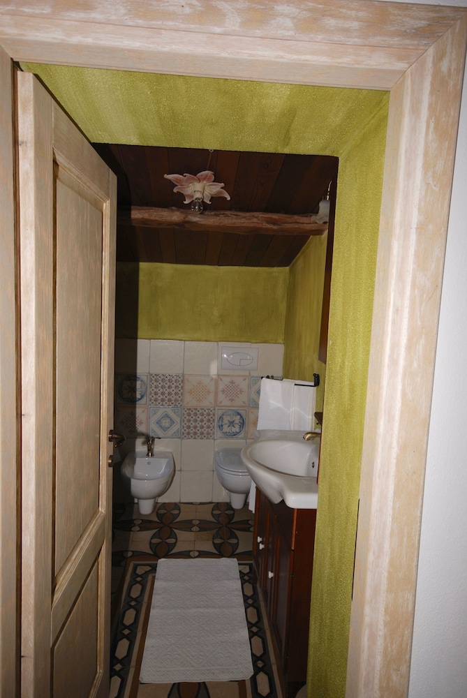 Standard Double Room, City View photo 2