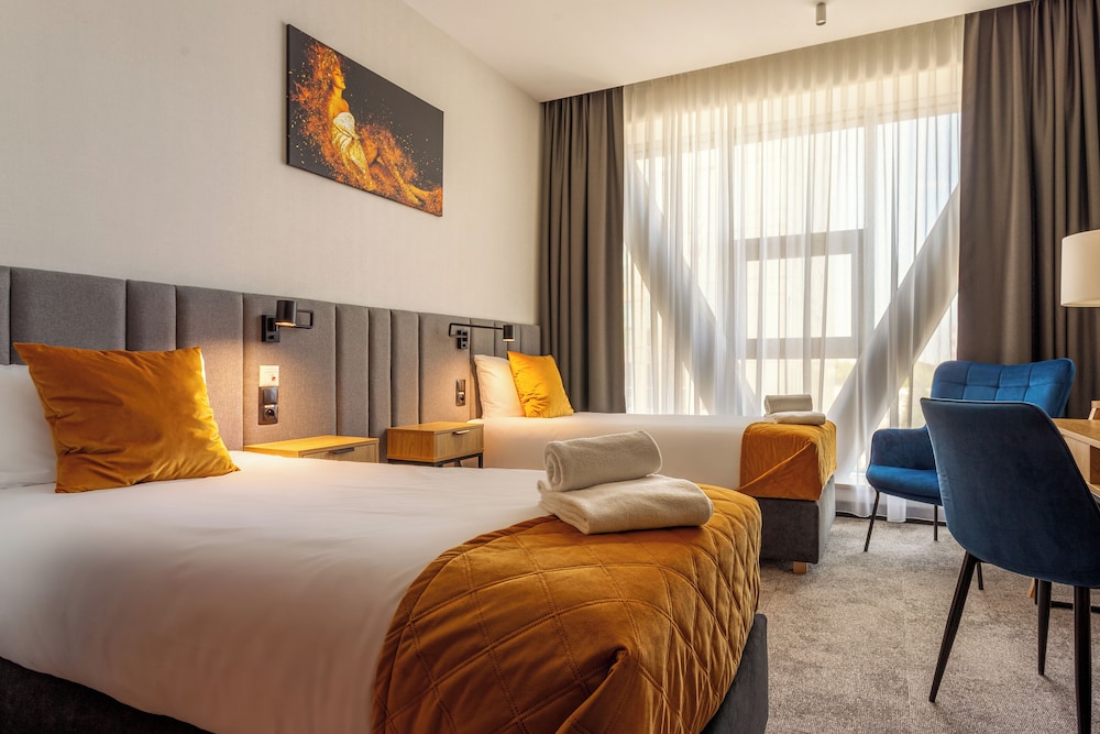 Standard Double or Twin Room photo 2