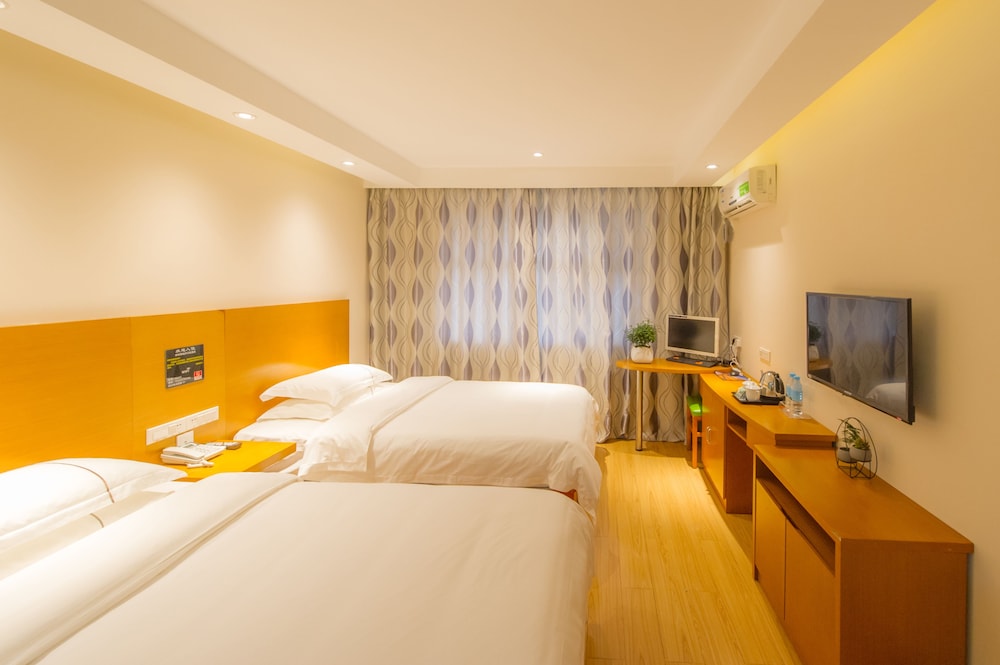 Deluxe Twin Room photo 3