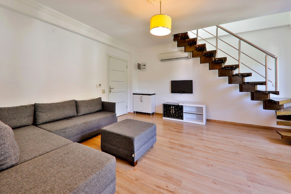 Junior Duplex, 1 Bedroom, 2 Bathrooms photo 1
