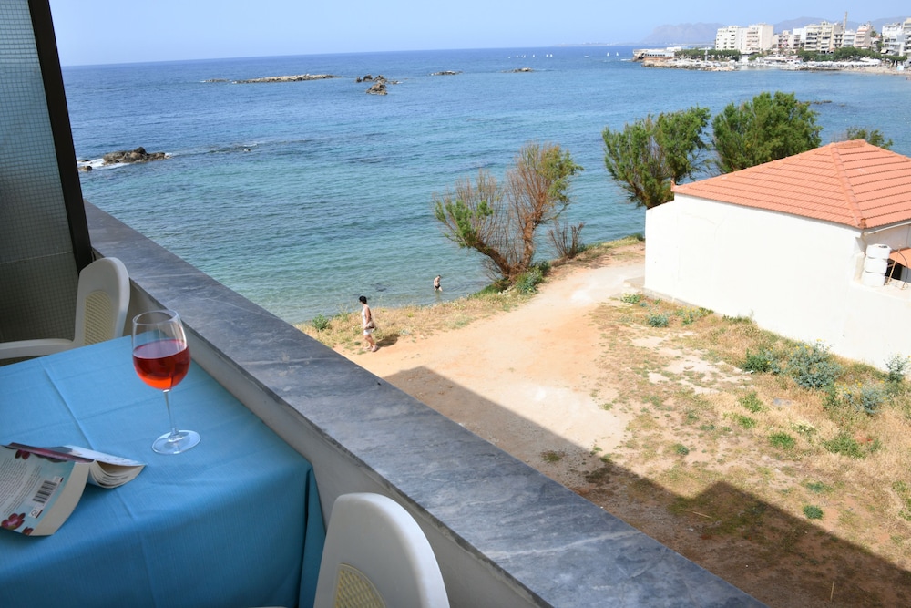 Standard Triple Room, Partial Sea View