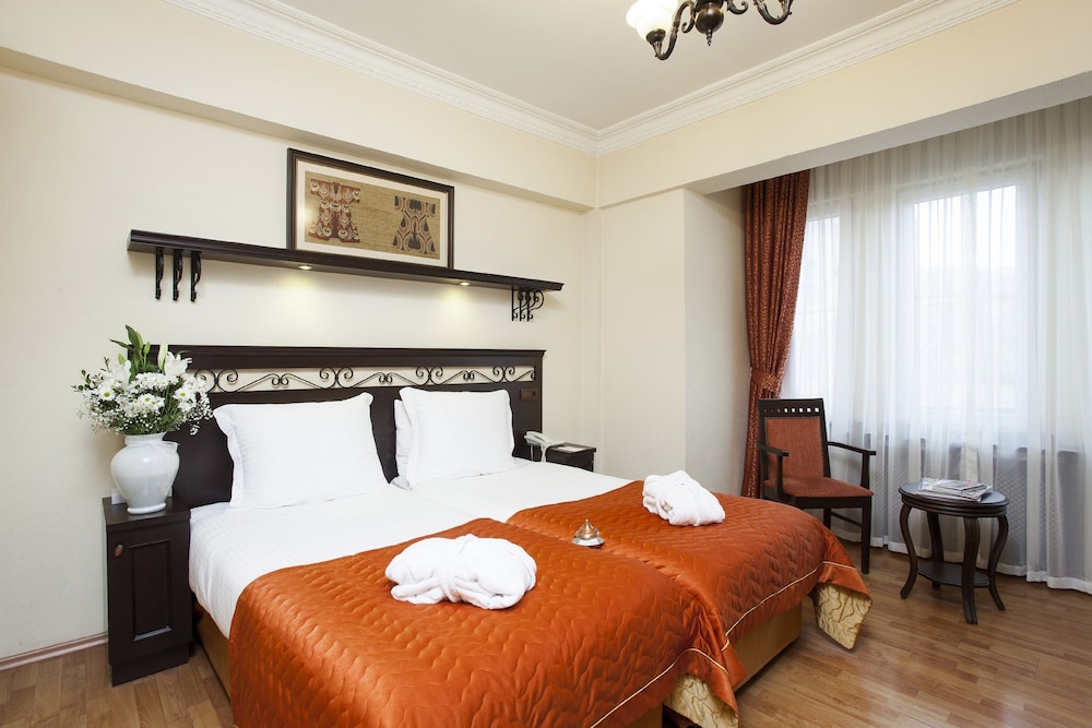 Standard Room photo 2
