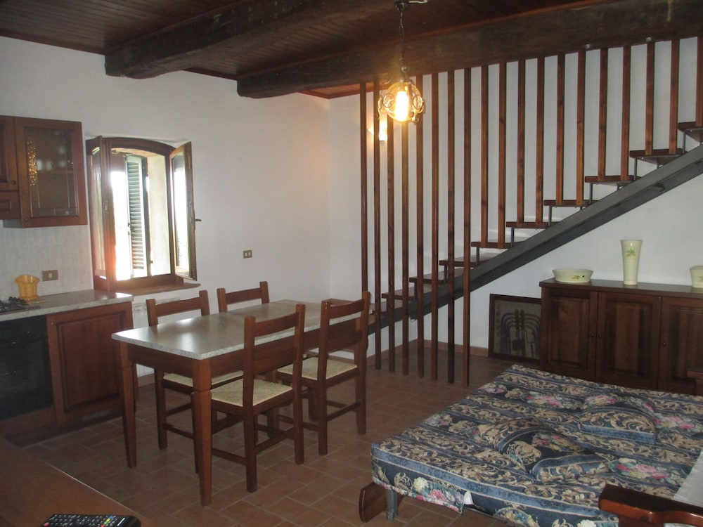 Apartment (Two Level) photo 3
