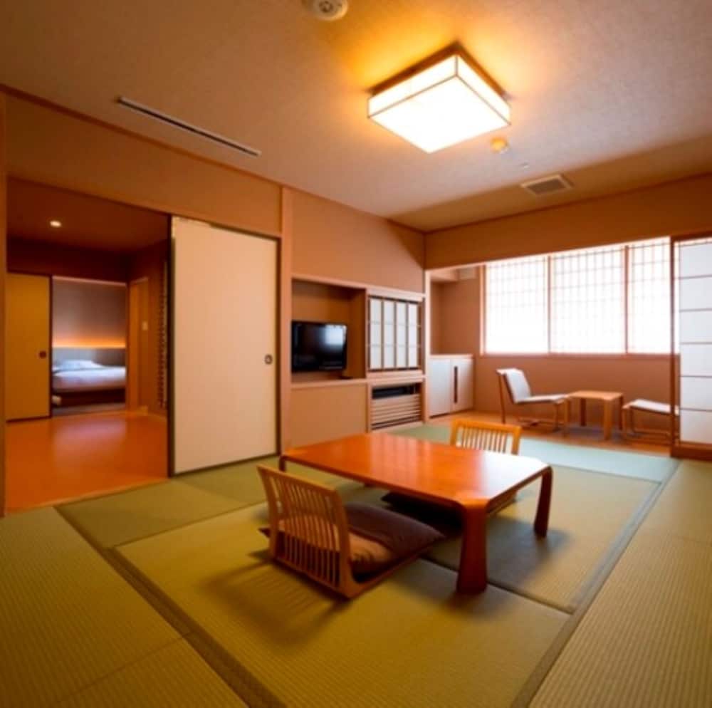 Executive Japanese Western Style Room with Private Hot Spring Bath, Non Smoking (Over 7 y/o only) photo 1