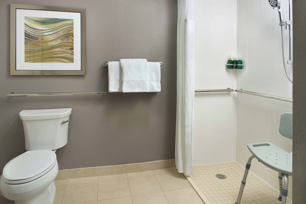 Room, 2 Double Beds (Mobility Accessible, Roll-in Shower) photo 2