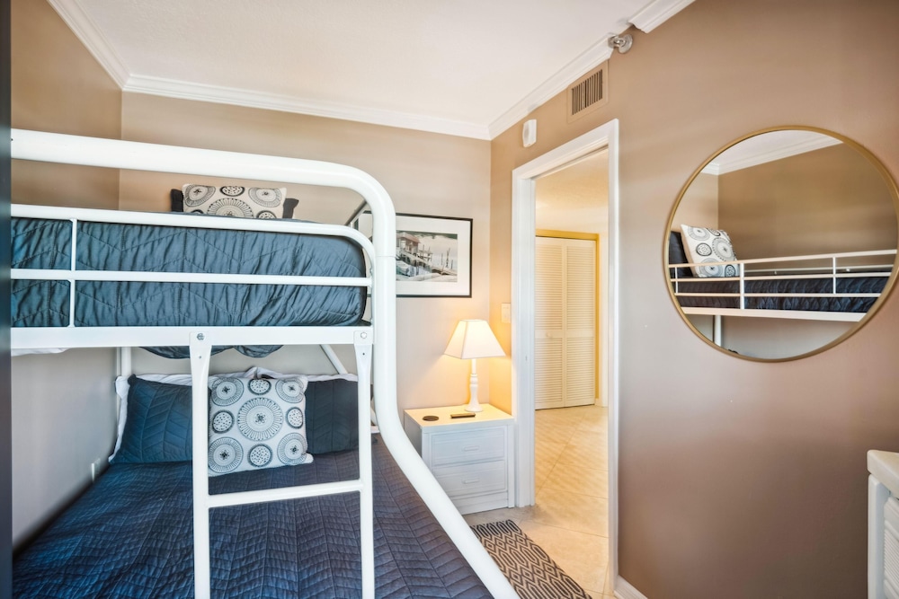 Condo, Multiple Beds (Villa Madeira 402 - Premier) photo 3