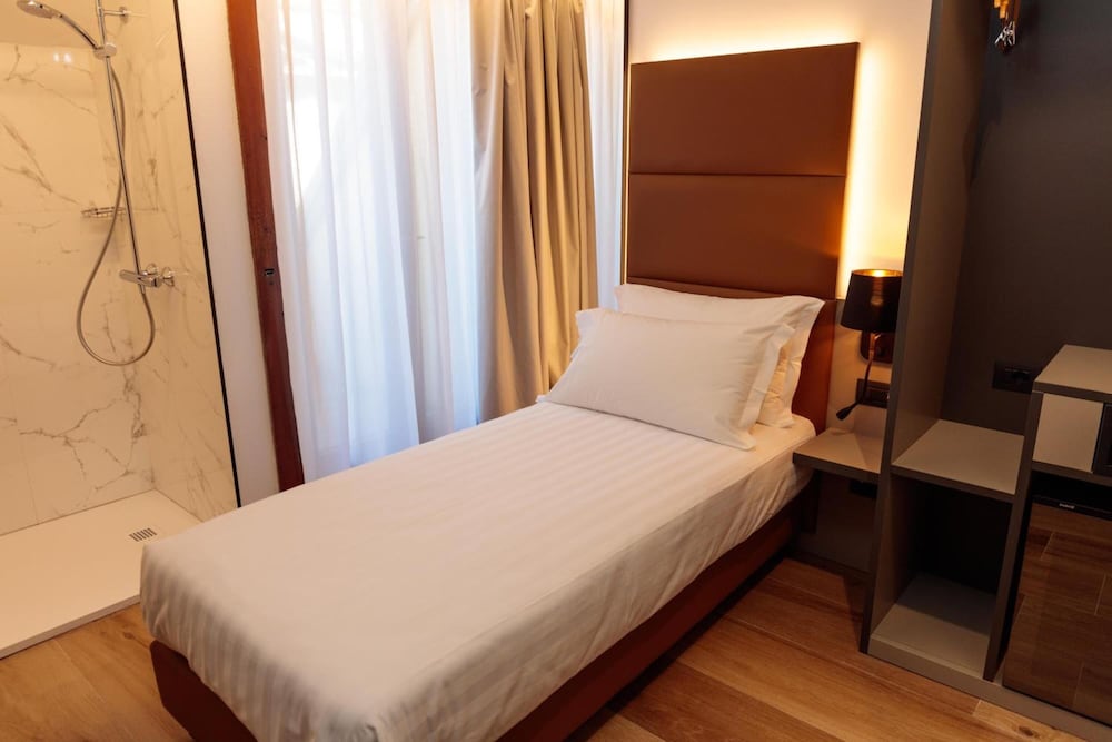 Classic Single Room