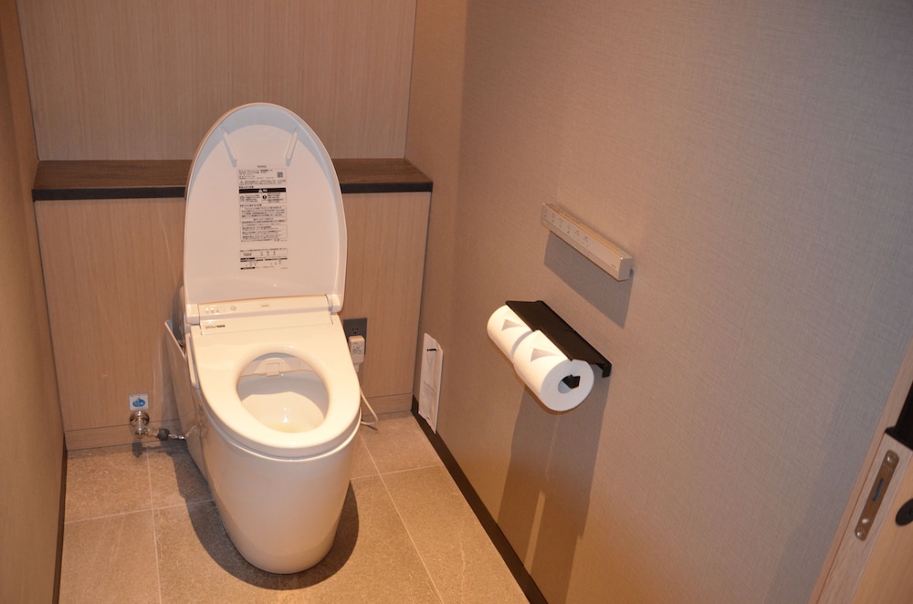 Deluxe Twin Room, Multiple Beds, Non Smoking (Max 3 Adults) - Photo 2
