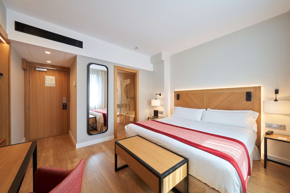 Premium Room (Single)