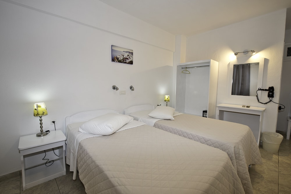 Standard Room - Photo 1