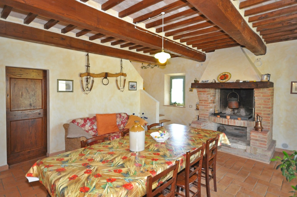 Panoramic Villa, 2 Bedrooms (Castelmuzio) photo 3