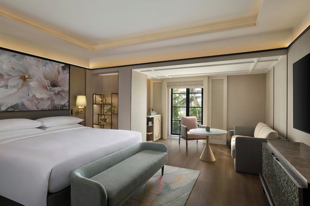 Superior Room, 1 King Bed