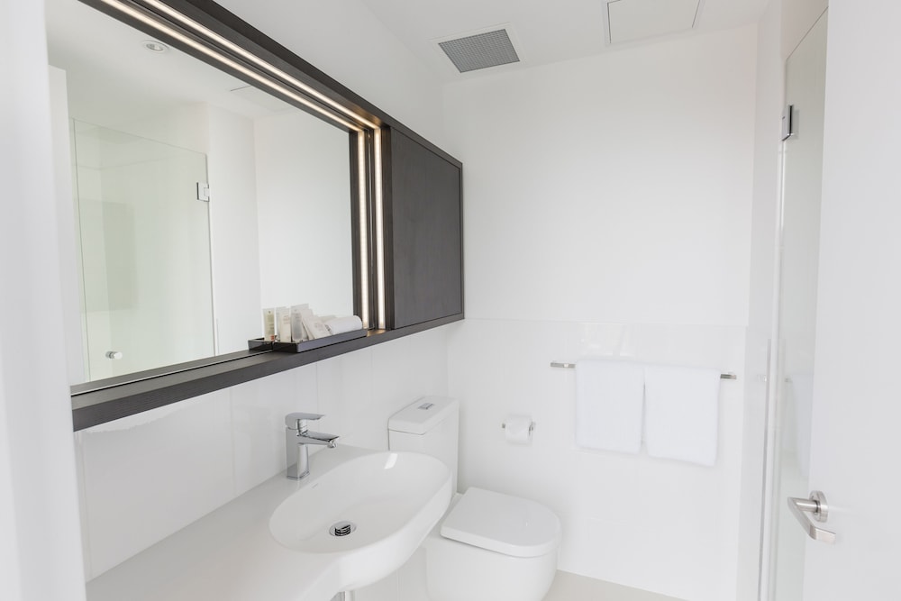 Superior Room, 1 Queen Bed, City View