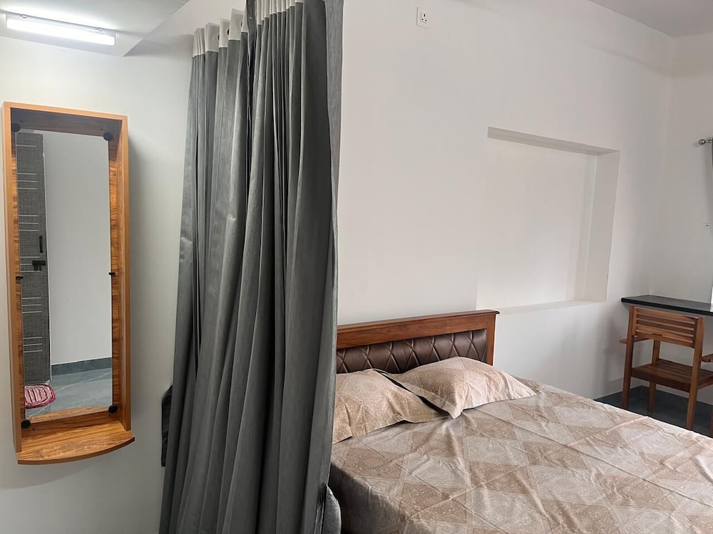 Standard Room, Balcony, Garden View