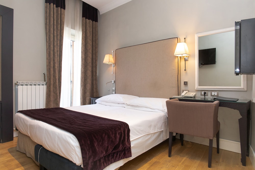 Classic Double Room - Photo 6