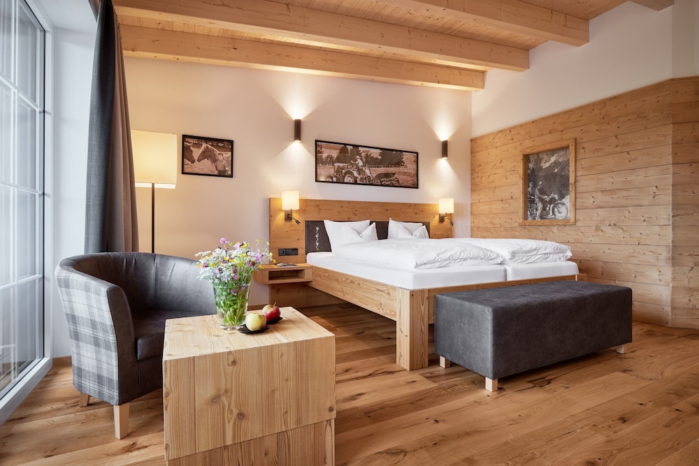 Comfort Double Room, 1 Double Bed, Terrace, Garden View photo 2