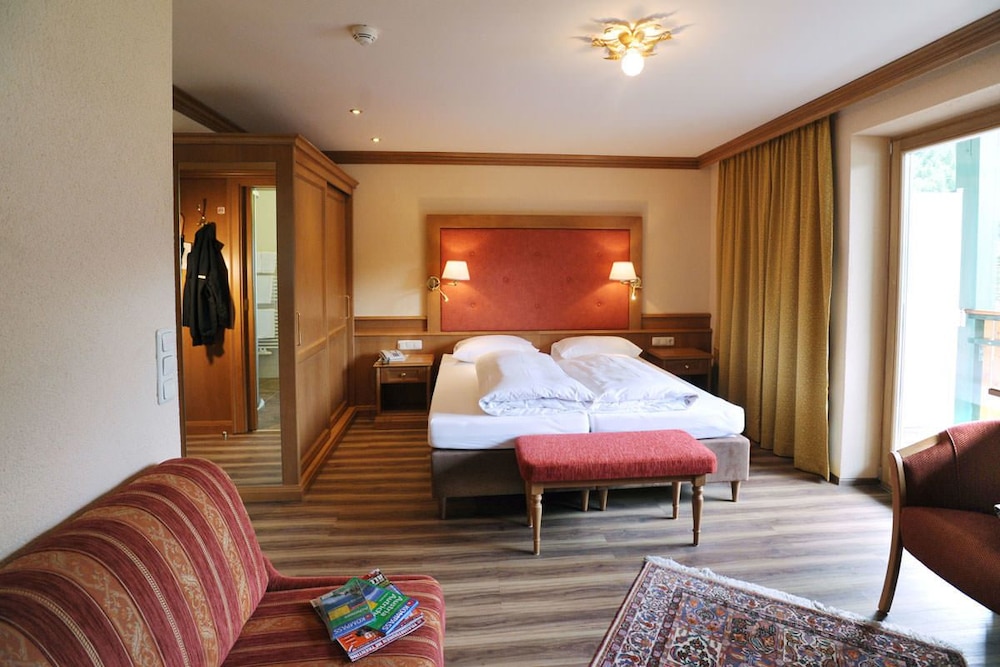Double or Twin Room, Balcony photo 1