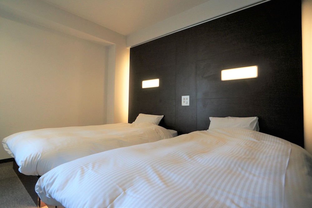 Twin Room, Non Smoking photo 1