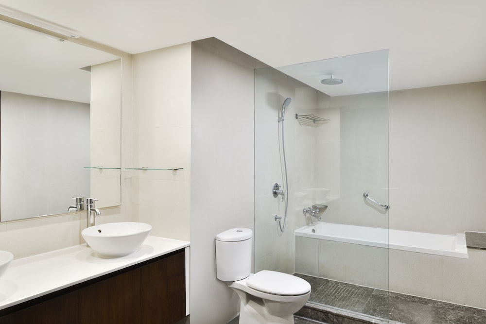 Deluxe Suite, 1 Bedroom - Photo 6