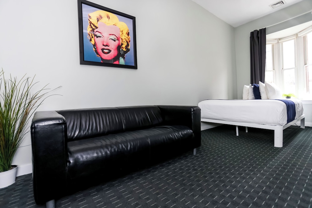 Standard Room photo 2