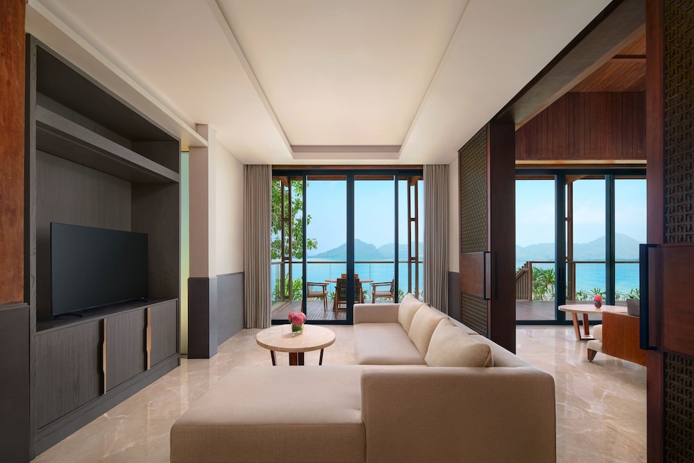Villa, 1 Double Bed (View) photo 3