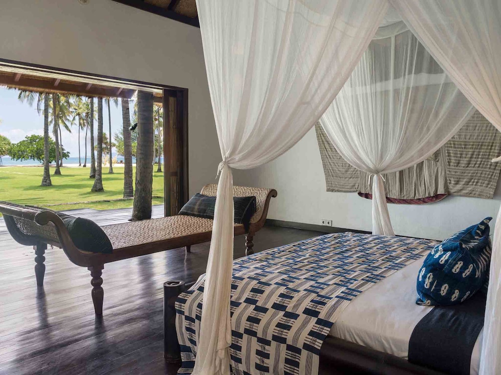 Villa, 6 Bedrooms photo 1