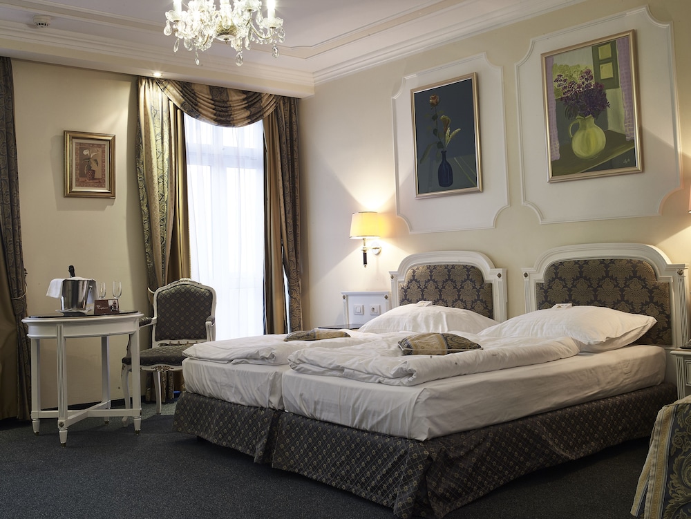 Superior Twin Room photo 2