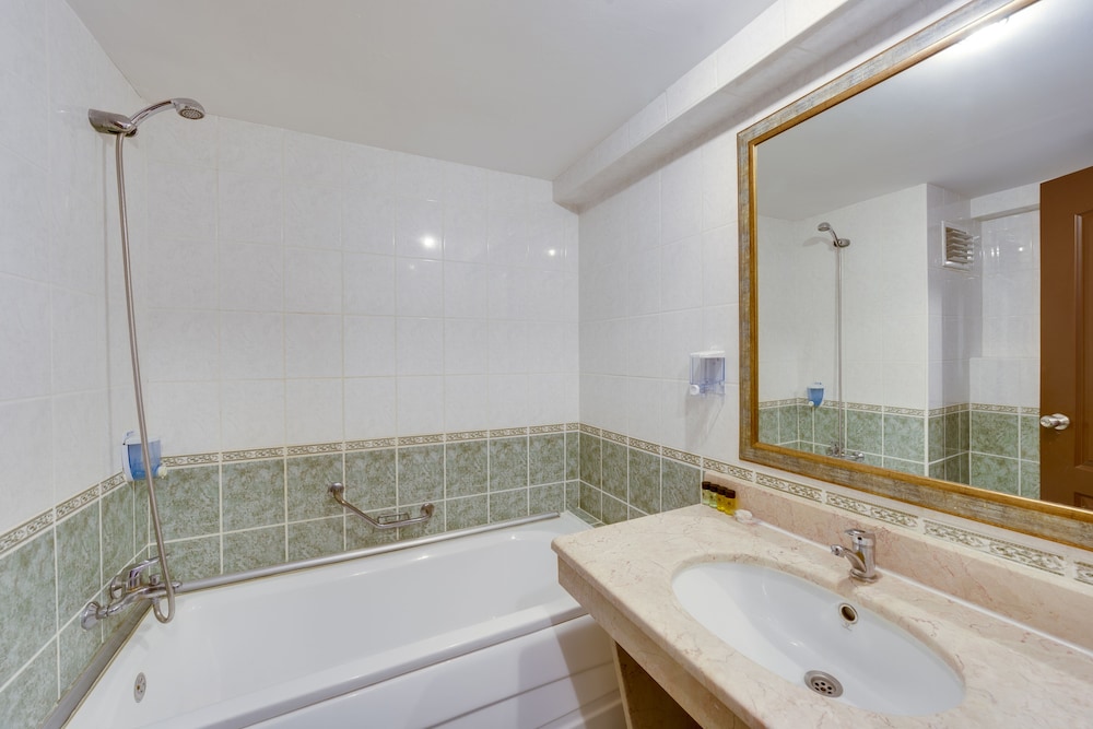 Standard Double or Twin Room photo 2