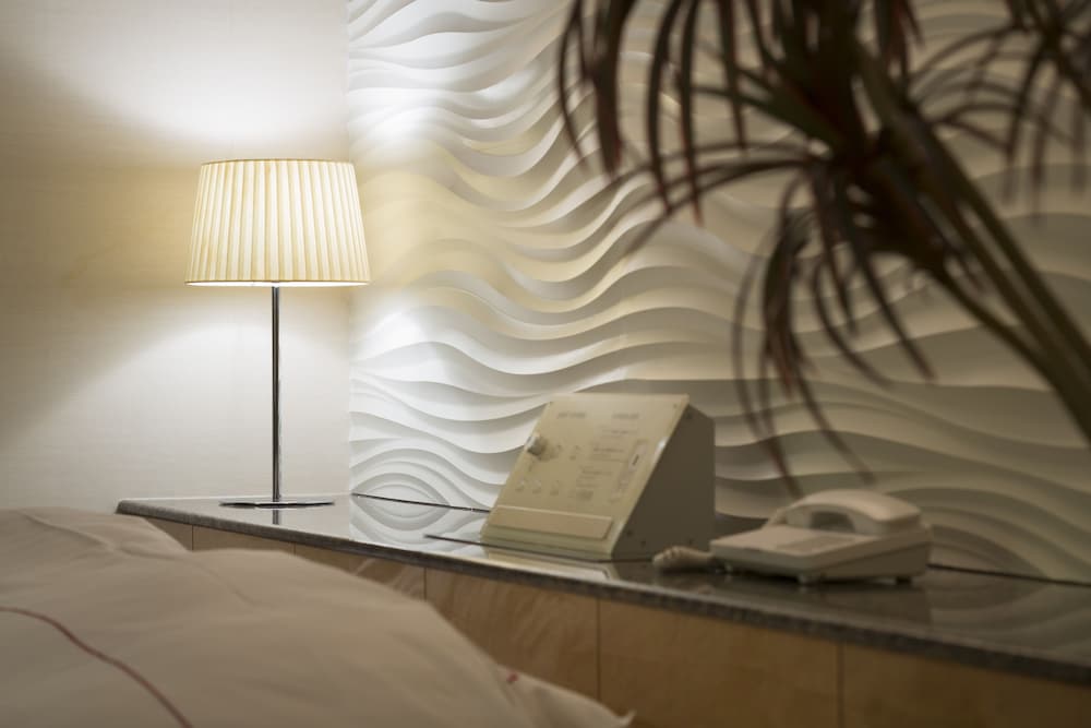 66 Sqm Suite with Bedrock bath, Non Smoking photo 3