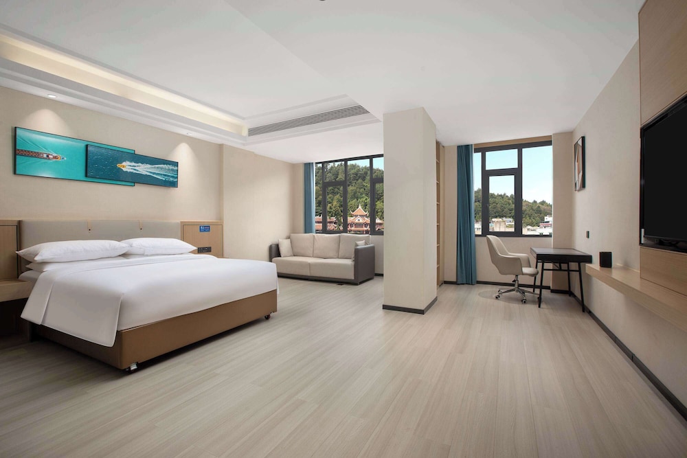 Executive Room, 1 King Bed, Non Smoking photo 1