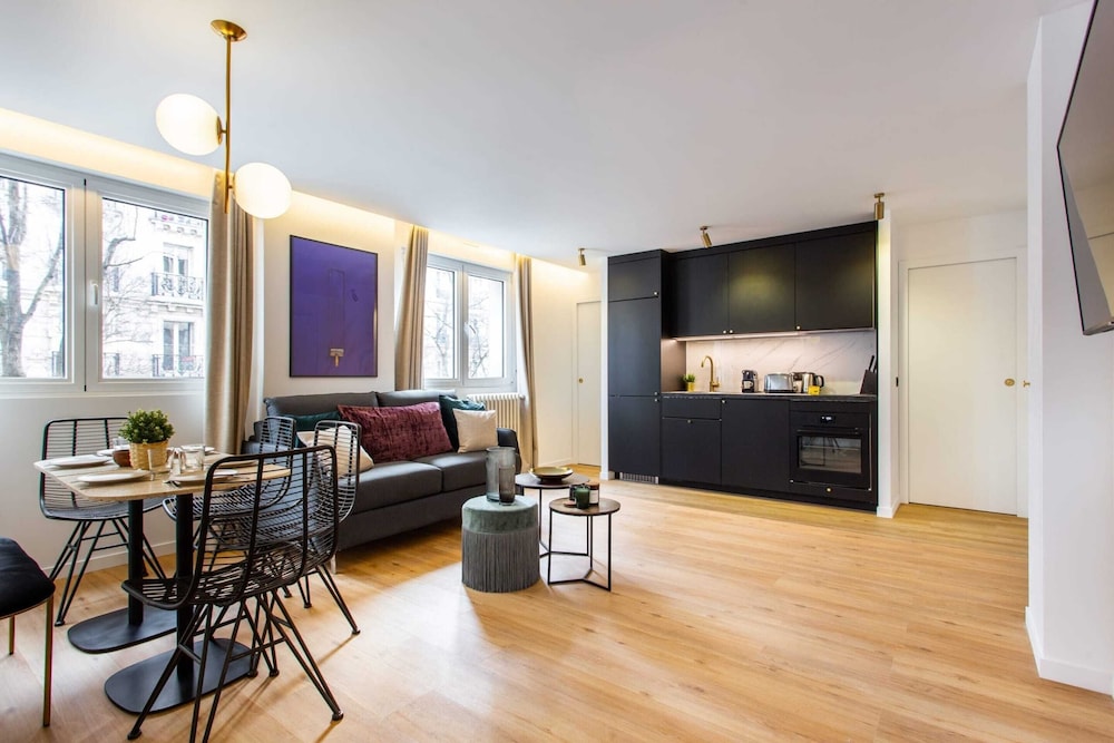 Apartment photo 1