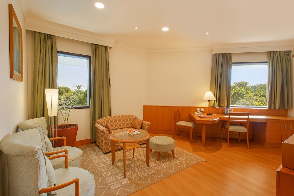 Premier Suite - Photo 1