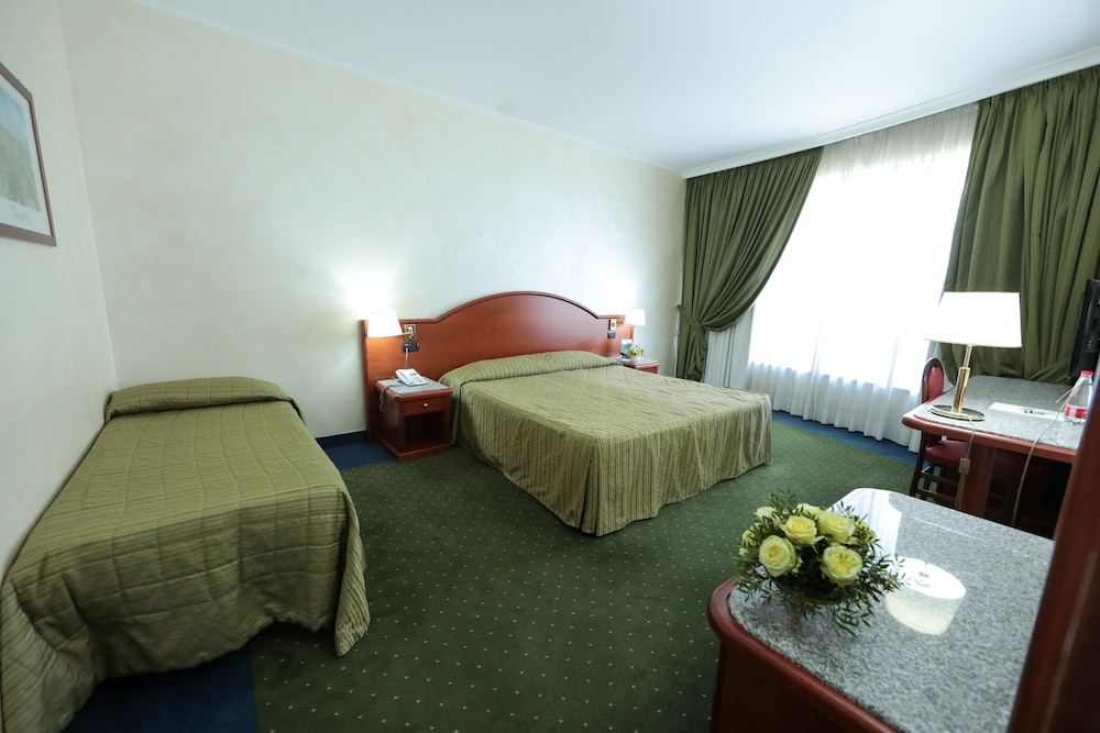 Quadruple Room photo 2