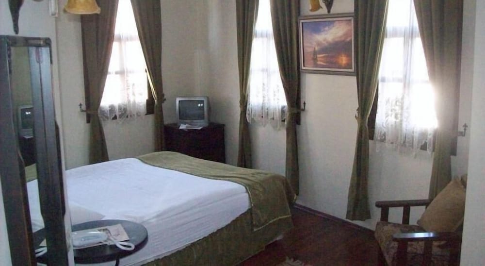 Traditional Single Room