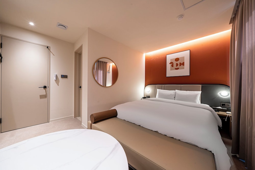 Deluxe Room - Photo 4
