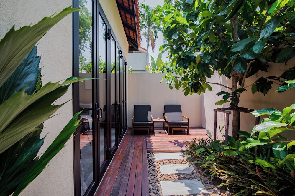 Luxury Bungalow (Pet-friendly) - Photo 3
