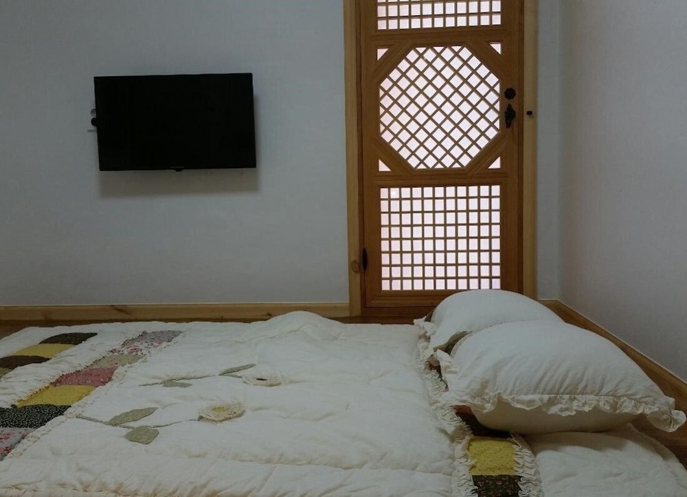 Room (Cricket) photo 1