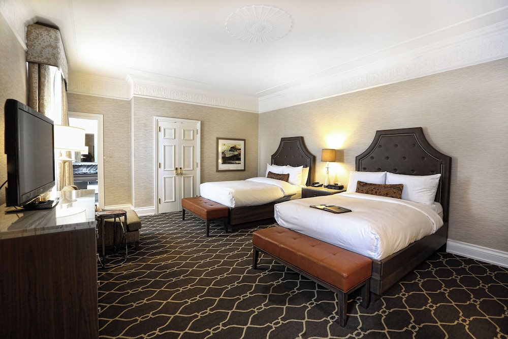 Signature Room - 2 Queen beds - Photo 2