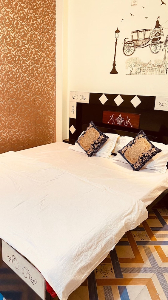 Deluxe Double Room, City View