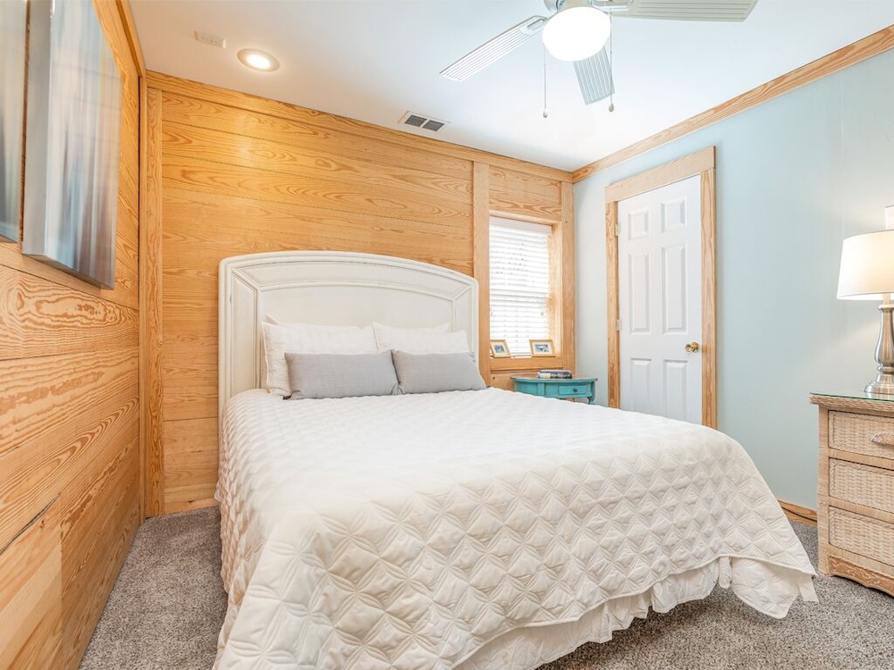 Superior Room, 1 King Bed - Photo 3