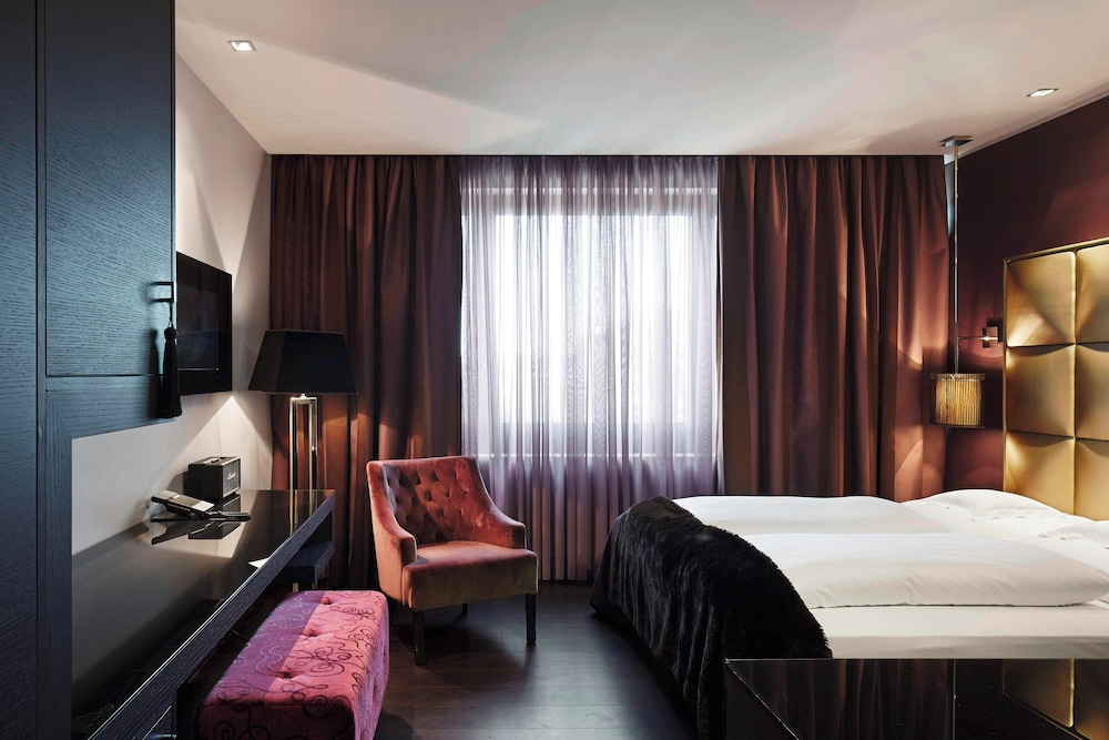 Superior Room, 1 Queen Bed, City View - Photo 4