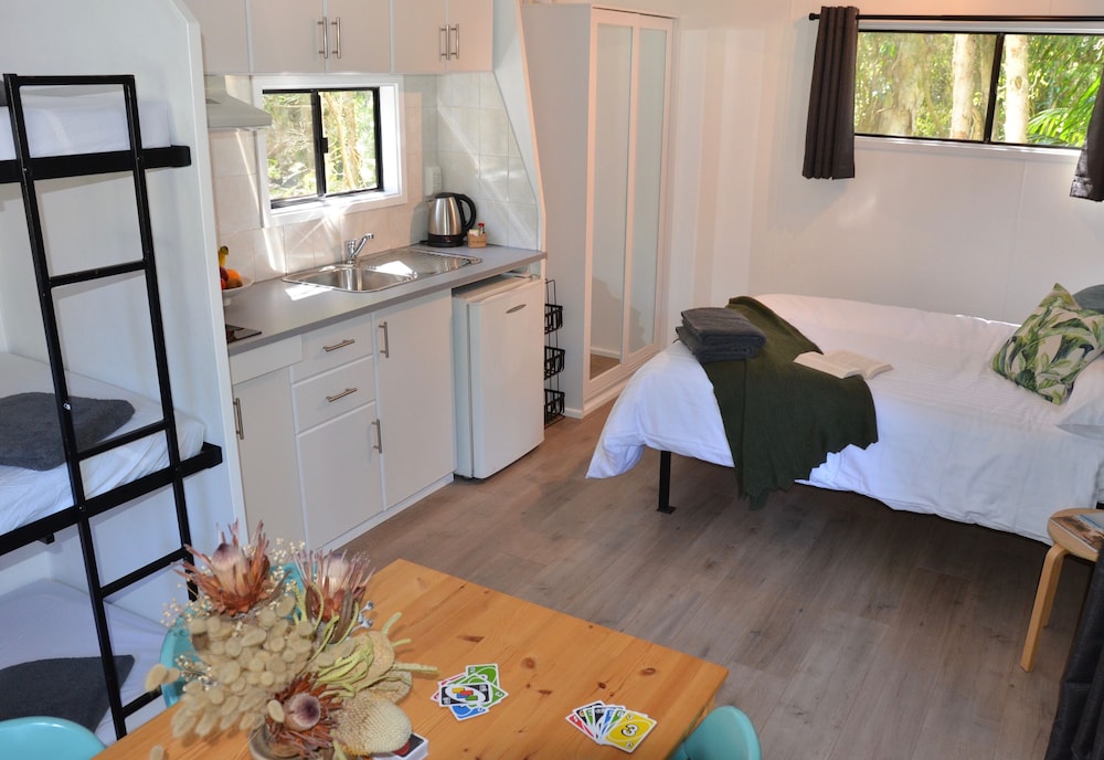 Bushman's - Linen/Towels Supplied to the Main Bed only photo 1