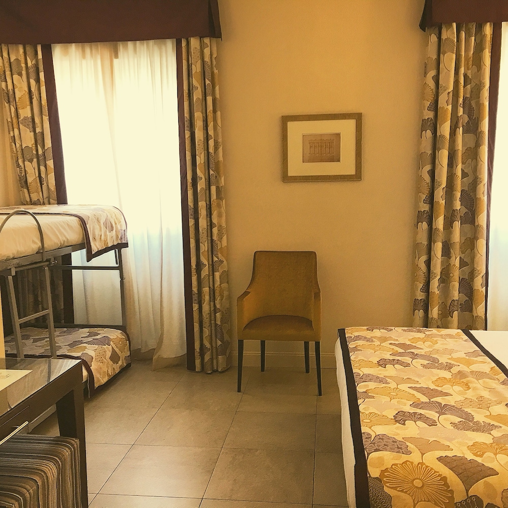 Family Quadruple Room (Bunk Beds) photo 1