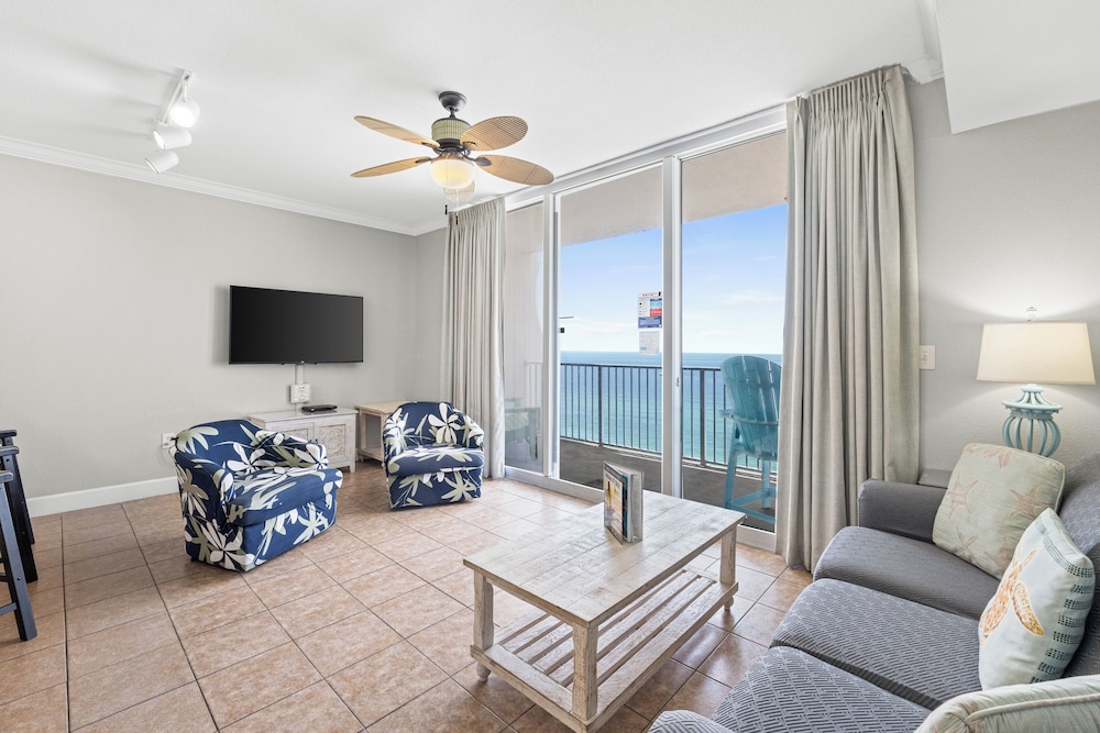 Condo, 2 Bedrooms, Balcony, Ocean View (1110)