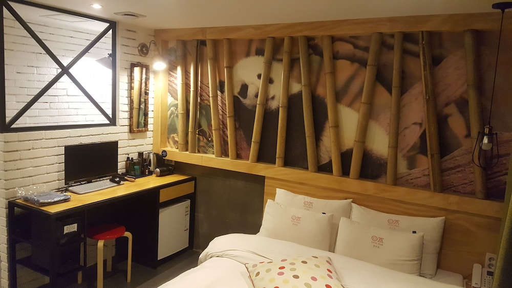 Premium Room - Photo 5