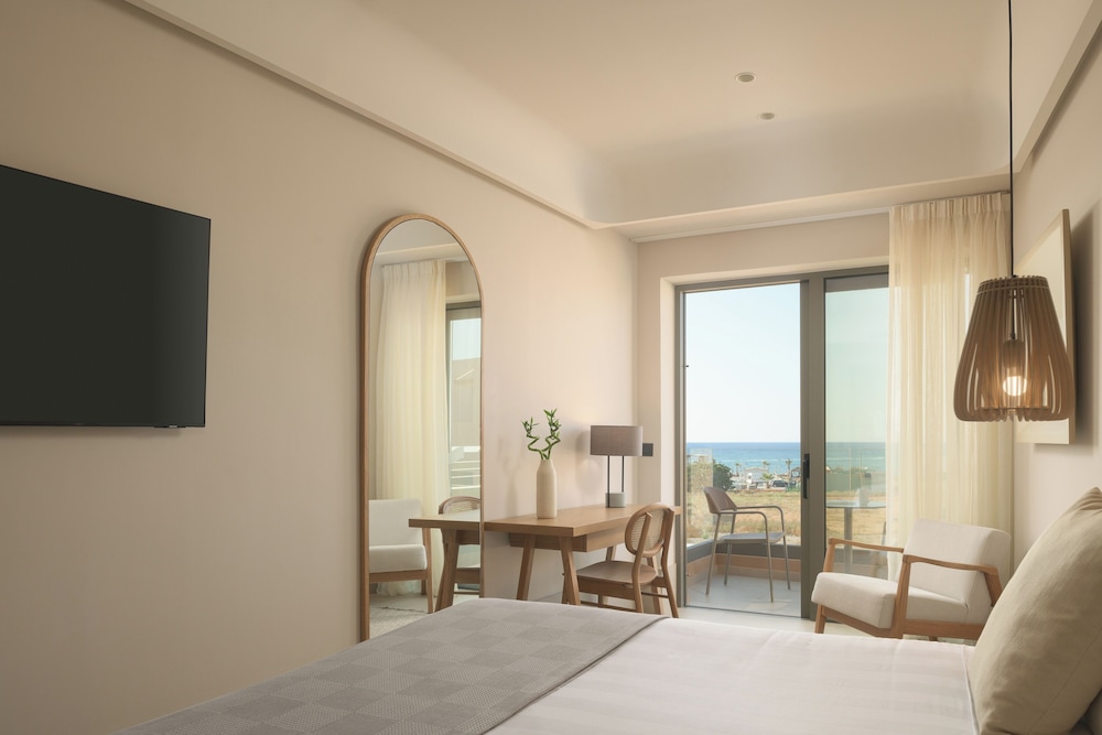 Junior Suite, Sea View - Photo 2