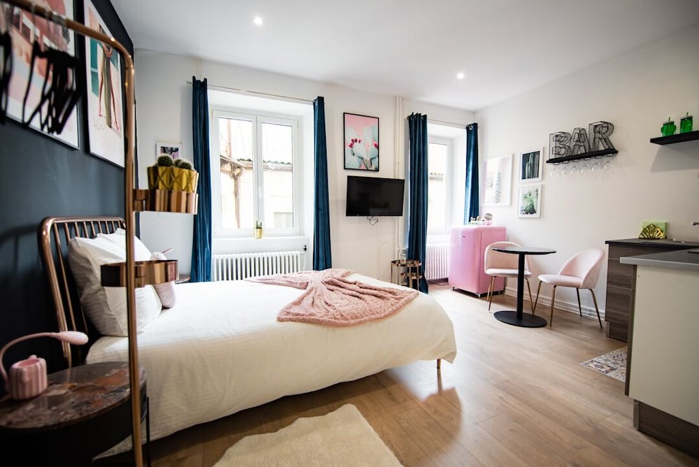 City Studio, Ensuite, Courtyard View photo 1