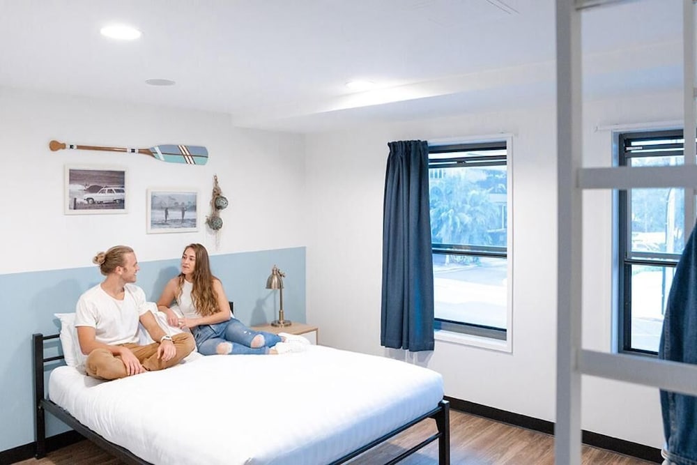 Queen Room with Ensuite - Photo 11