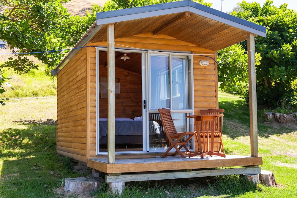 Log Cabin, Shared Bathroom photo 1